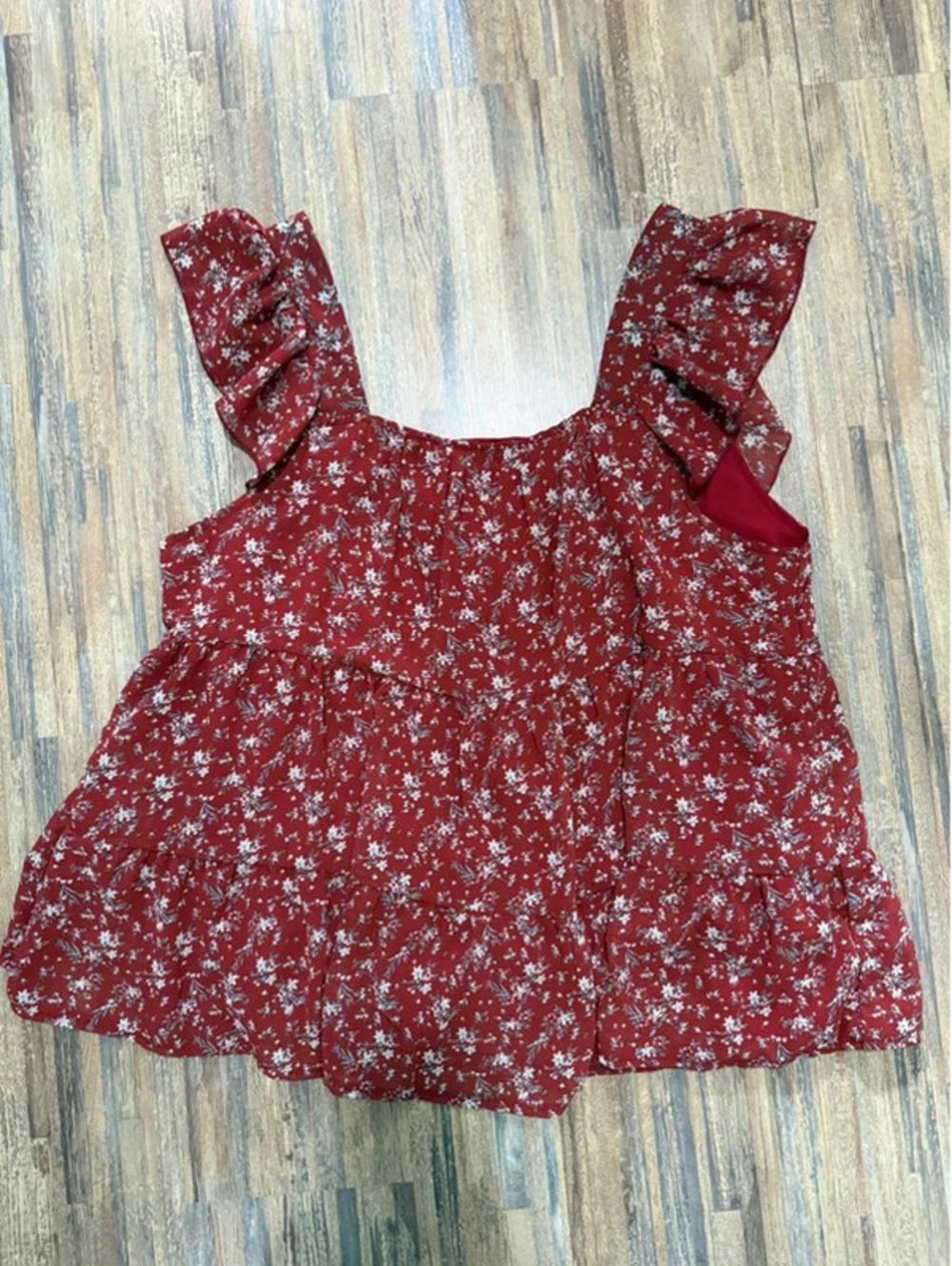 E pretty tank size XL